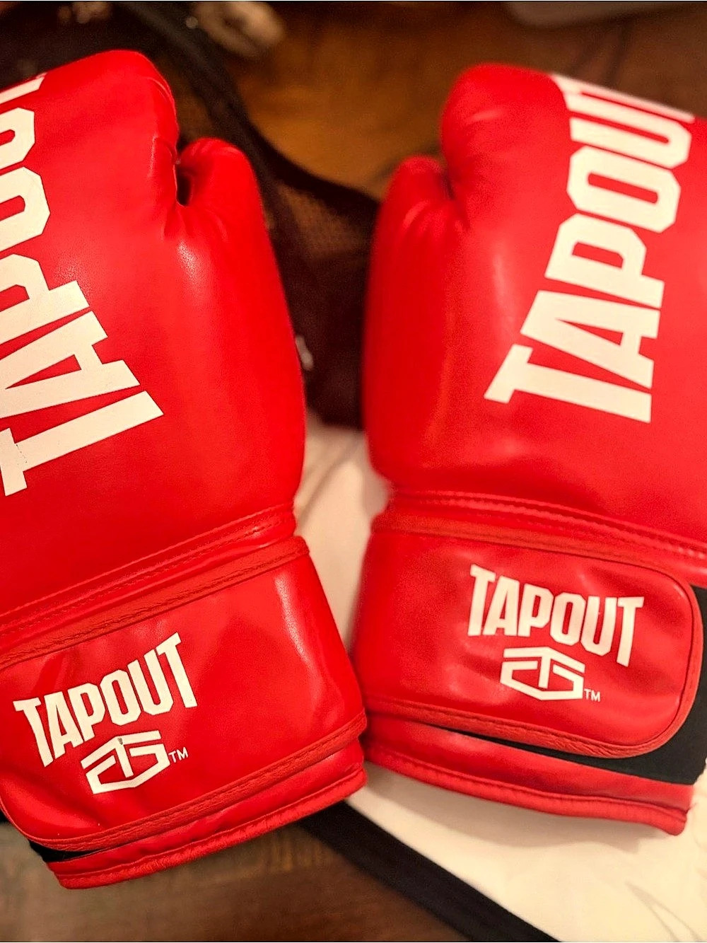 Tapout Boxing Gloves Red & Black 10 oz